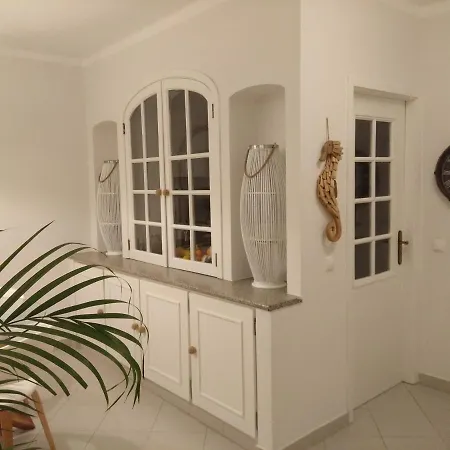 Three Palms פראגודו